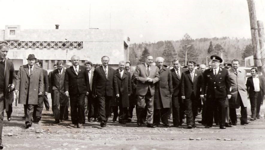 Лето 1984 года. Принято решение: на месте станция Ангоя возвести посёлок..